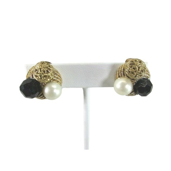 Unbranded Jewelry Vintage Goldtone Faux Pearl Black Bead Clip On